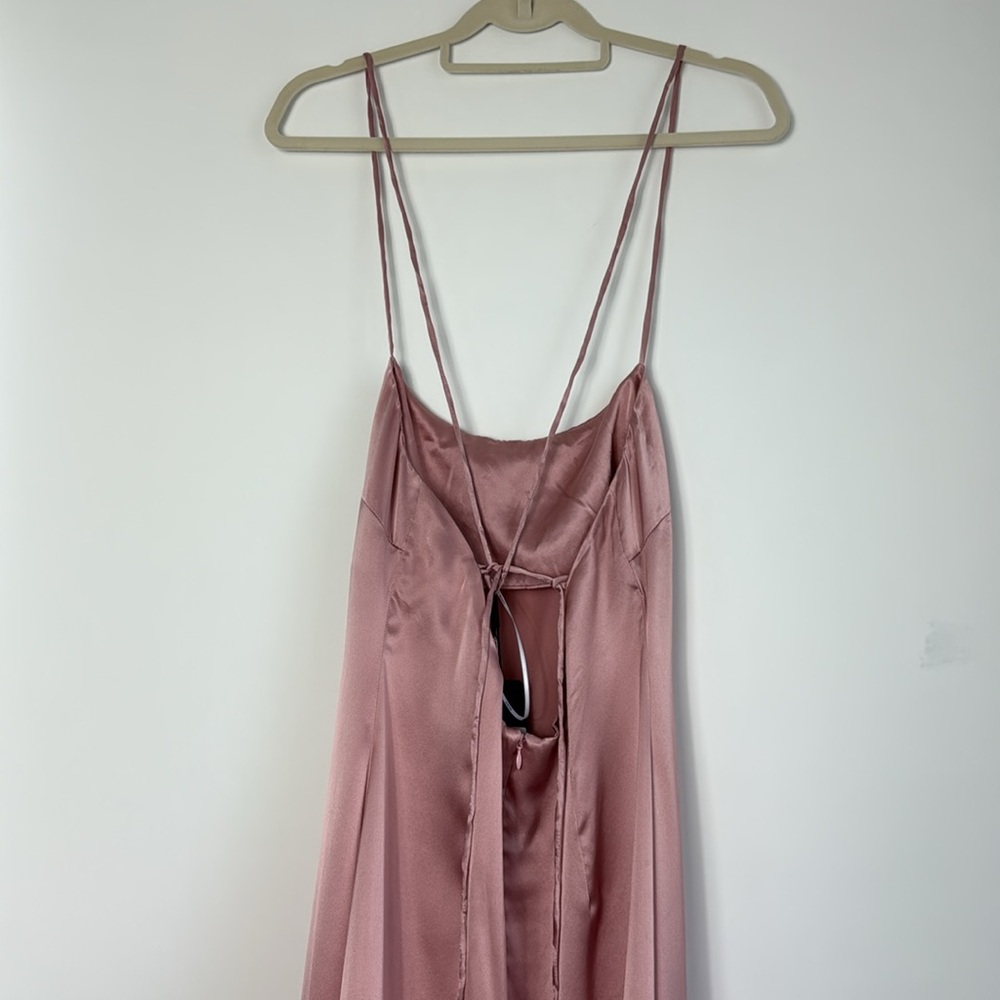 Elliatt Blush Long Satin Opulence Gown - Size Medium NWT - Picture 7 of 11